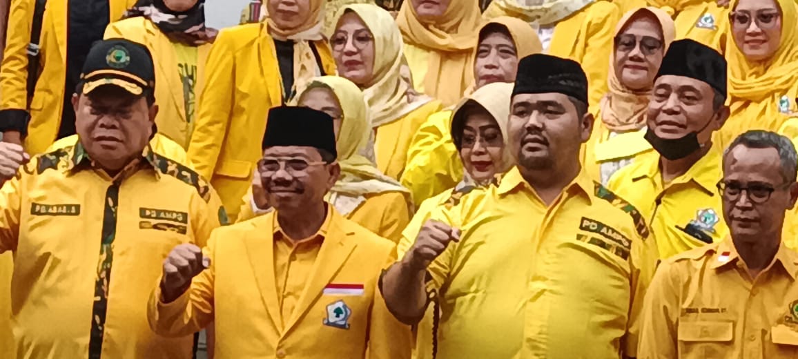 KETUA DPD PARTAI GOLKAR MEMIMPIN UPACARA ZIARAH DALAM RANGKA HUT Ke-58