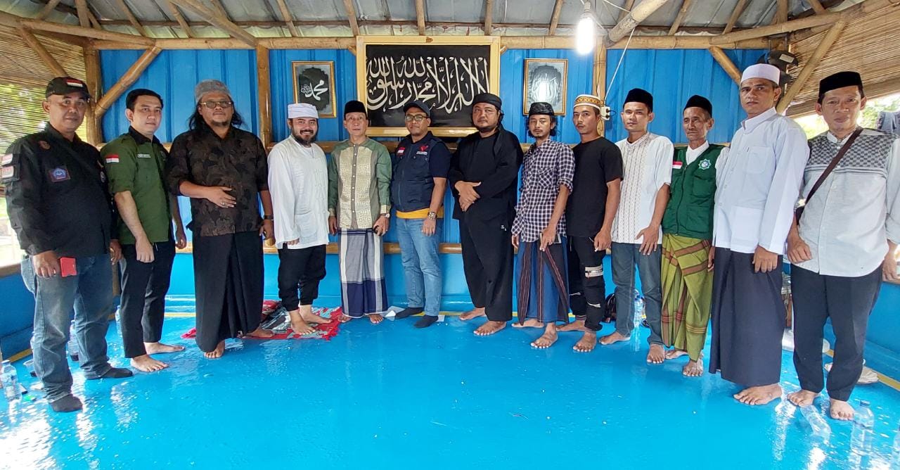 SAUNG SUGALUH MENGADAKAN DO’A BERSAMA DAN MENYANTUNI ANAK YATIM PIATU DAN DHUAFA