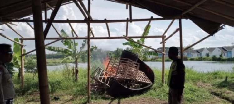 Camat Sukadiri Bersama Aparat Gabungan Membubarkan Arena Sabung ayam