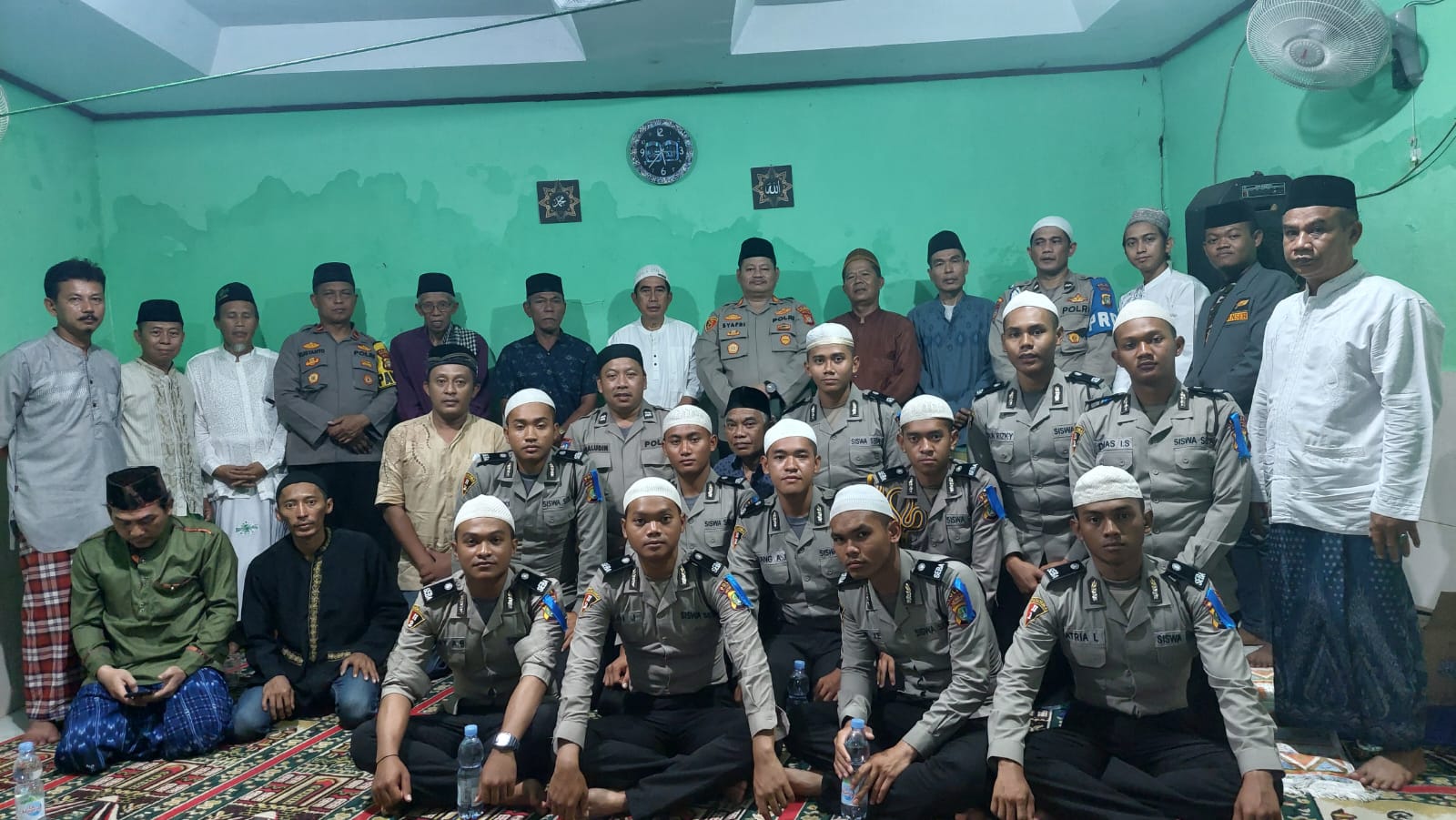 GIAT SHOLAT SUBUH BERJAMAAH JAJARAN POLSEK KALIDERES BERSAMA WARGA MASYARAKAT TEGAL ALUR