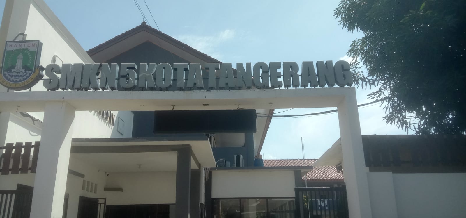 HARI KE 2 PELAKSANAAN PPDB DI SMKN 5 KOTA TANGERANG BERJALAN LANCAR DAN KONDUSIF