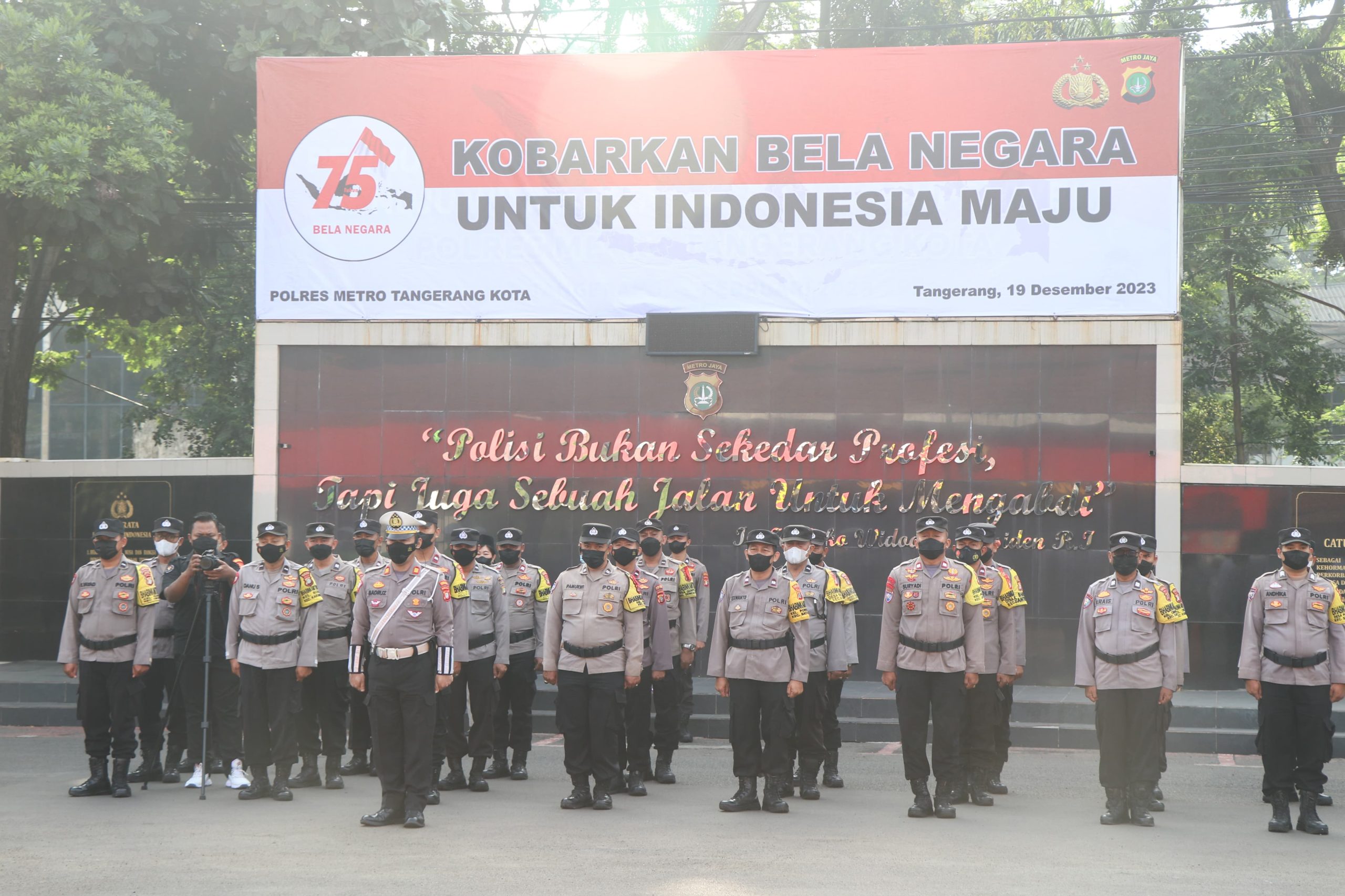 Hari Bela Negara ke-75, Ratusan Personil Polres Metro Tangerang Kota Dengarkan Amanat Presiden Jokowi