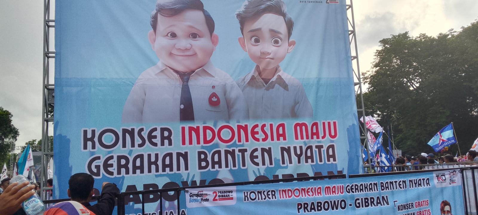 Konser Indonesia maju di Alun Alun Ahmad Yani kota Tangerang Gerakan Banten nyata, Prabowo – Gibran.