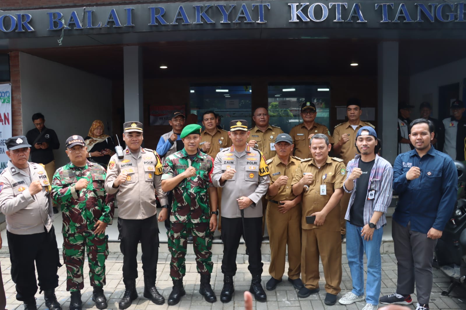 Pengamanan Rapat Pleno Rekapitulasi Penghitungan Suara Pemilu 2024 di PPK se-Kota Tangerang, Kapolres : Waspada dan Humanis