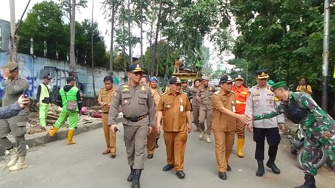 Penataan Demi Kenyamanan Dimulai, Pemkot Tertibkan Kawasan Sipon