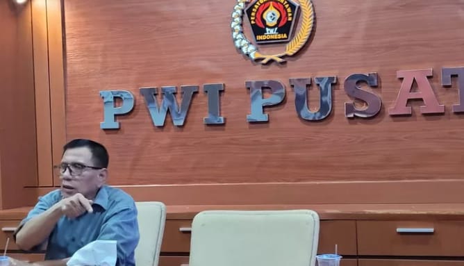 Ketua PWI Pusat, Hendry Ch Bangun, Keputusan DK memberhentikan Ketua Umum PWI