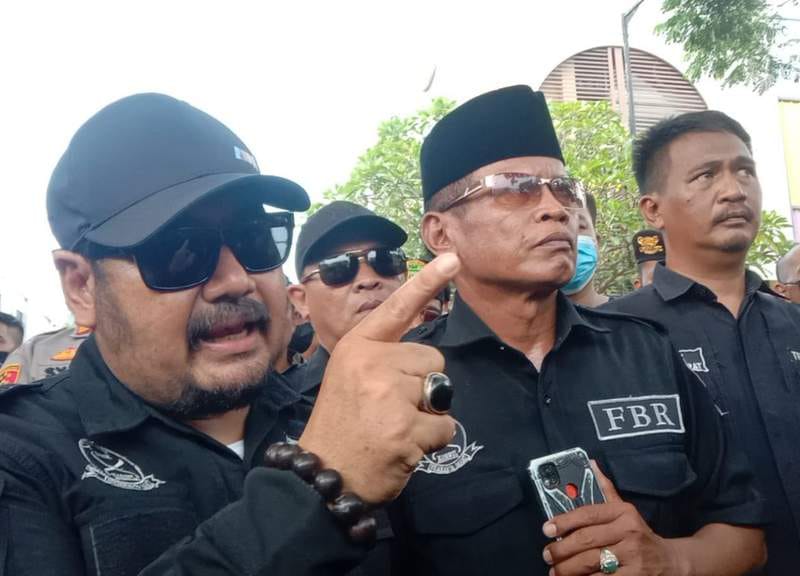 Bangke Tuduh Warga Lakukan Pengroyokan, Babeh Djamil Jelaskan Kronologis Sebenarnya