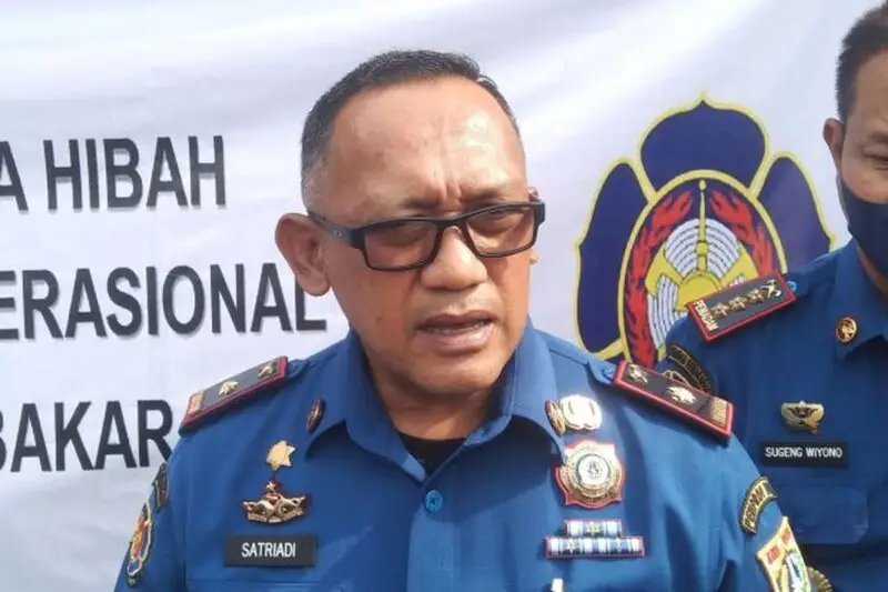 Baru Dilantik, Kasat Pol PP DKI Ditantang Uji Nyali Bongkar Reklame di Jl. Lingkar Luar Cengkareng Lantaran Diketahui Ilegal