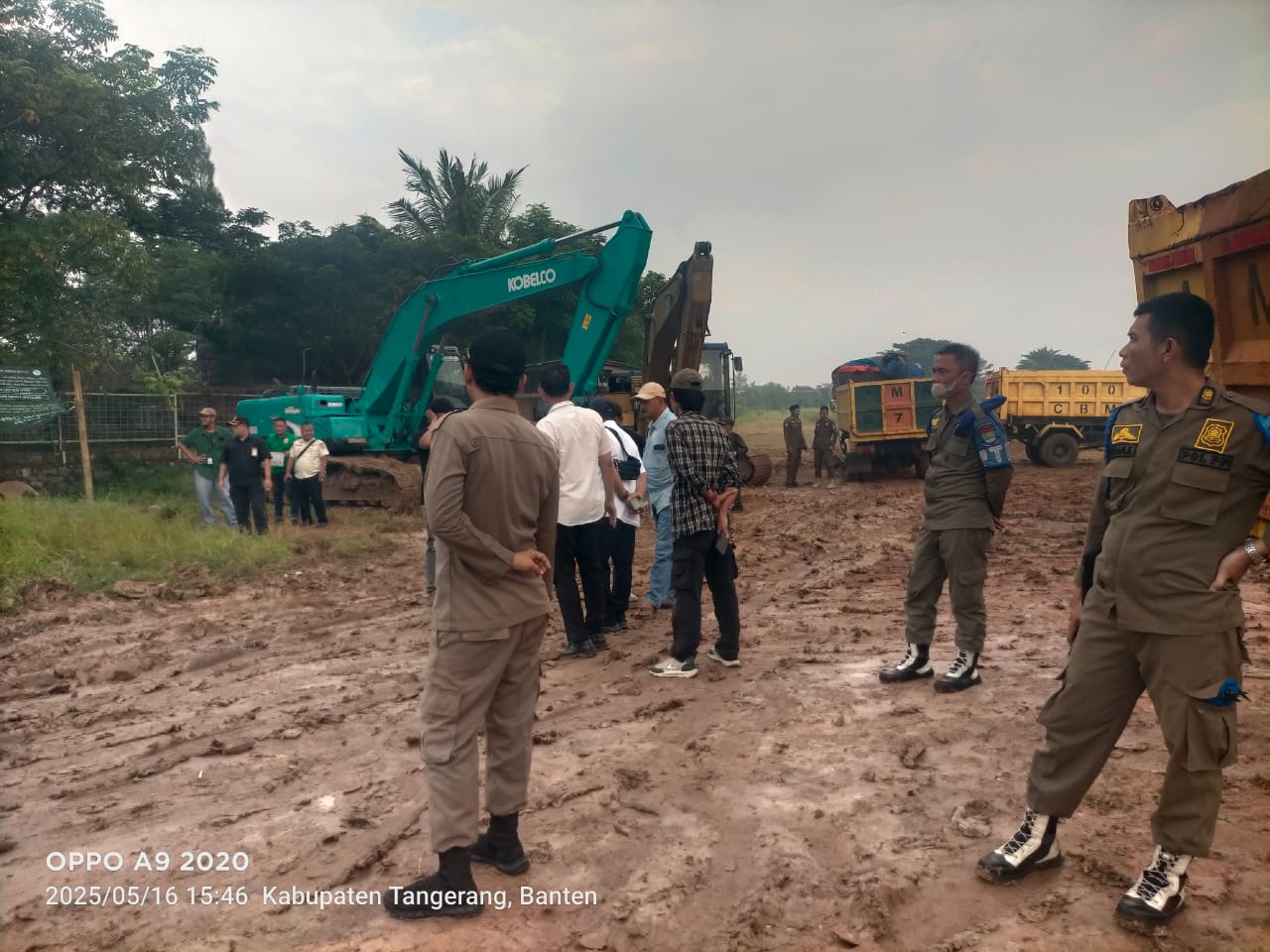 Resmi! Satpol PP Kabupaten Tangerang Tutup Total Galian Tanah di Kp. Kandanggede Bakung Kronjo