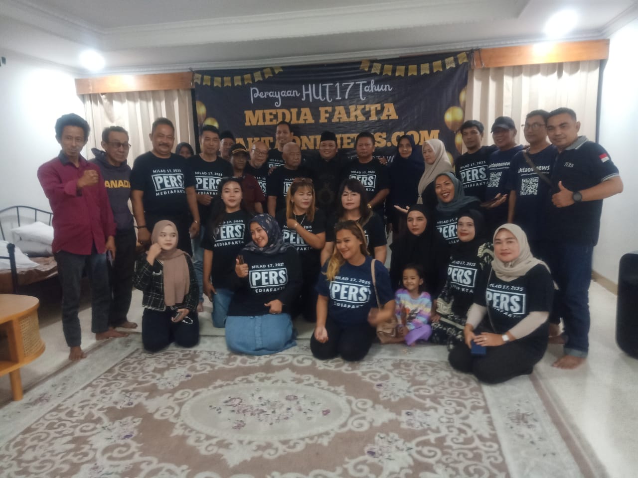 Media Fakta Cetak & Online Rayakan HUT ke 17 Secara Meriah di Villa Homey Puncak Bogor