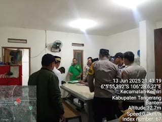 Satpol PP Kabupaten Tangerang Bersama Aparat Gabungan, Segel Tempat Hiburan Malam Karaoke di Wilayah Kecamatan Kemiri, Dua LC Diamankan