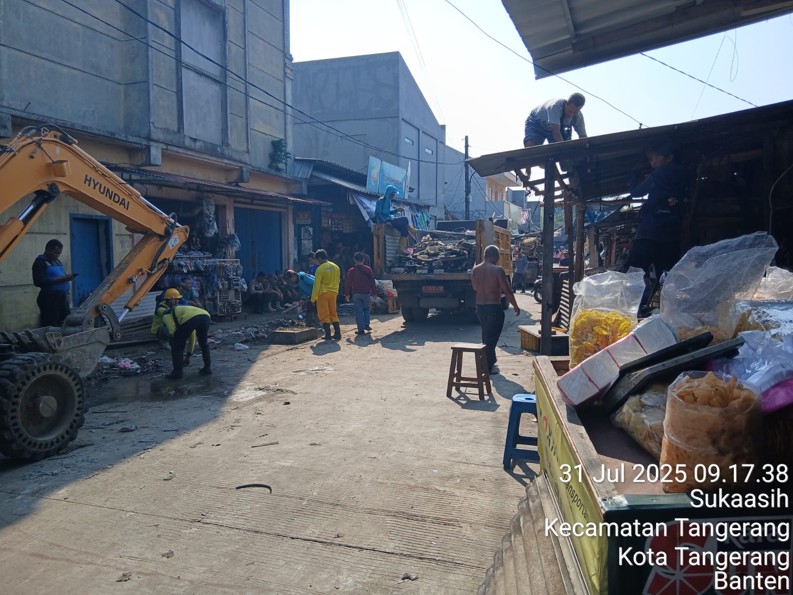 Penertiban PKL Yang Ada Di Pinggir Jalan Pasar Anyar