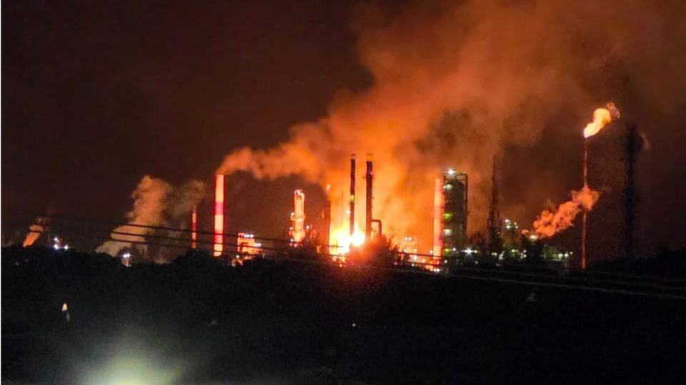 Kebakaran Kilang Dumai, Pertamina Turun Tangan