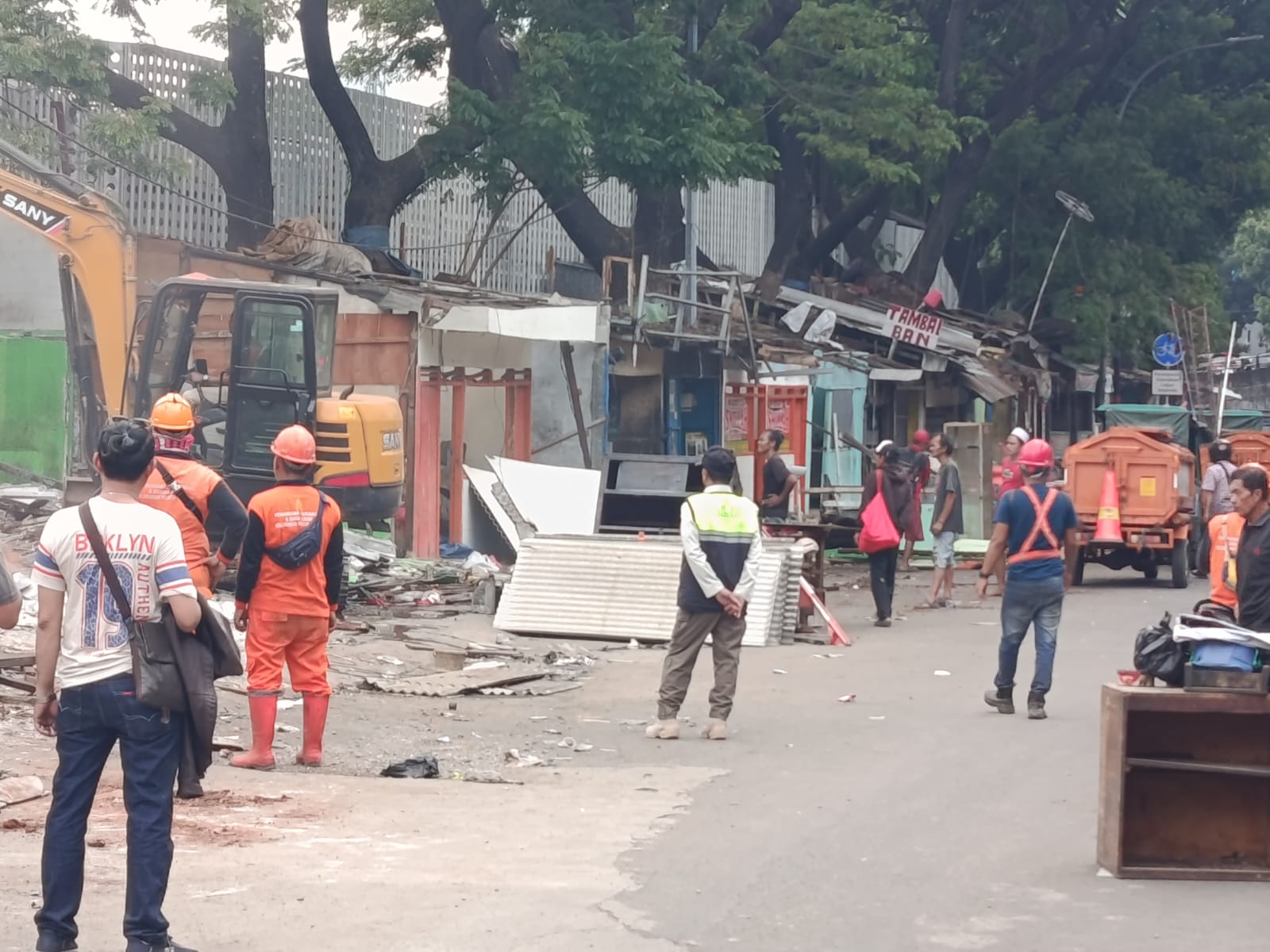 Revitalisasi Bahu Jalan dan Trotoar Kecamatan Tebet Kelurahan Menteng Dalam