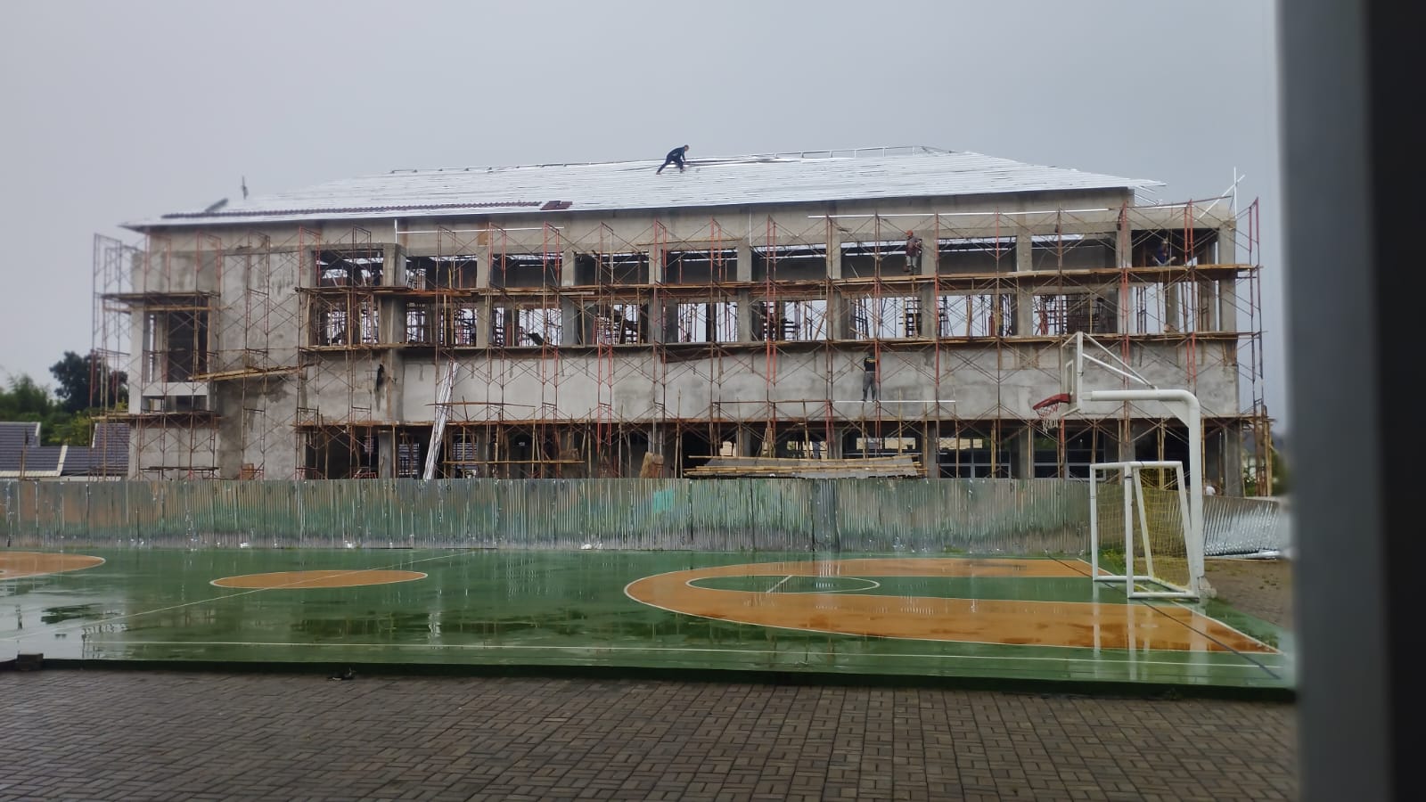 Proyek Unit Sekolah Baru Di Cisauk Abaikan K3, Pengawas dan Kualitas Dipertanyakan Proyek Unit Sekolah Baru Di Cisauk Abaikan K3, Pengawas dan Kualitas Dipertanyakan