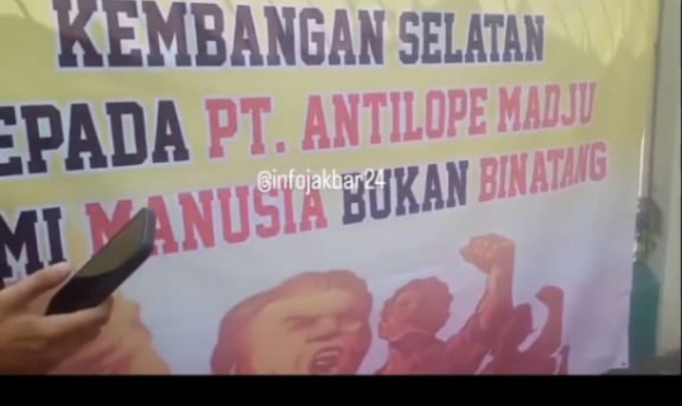 Warga Kembang Kerep Kembangan Selatan Lakukan Demo Menuntut Pemabayaran Penggantian Oleh PT. AMPI