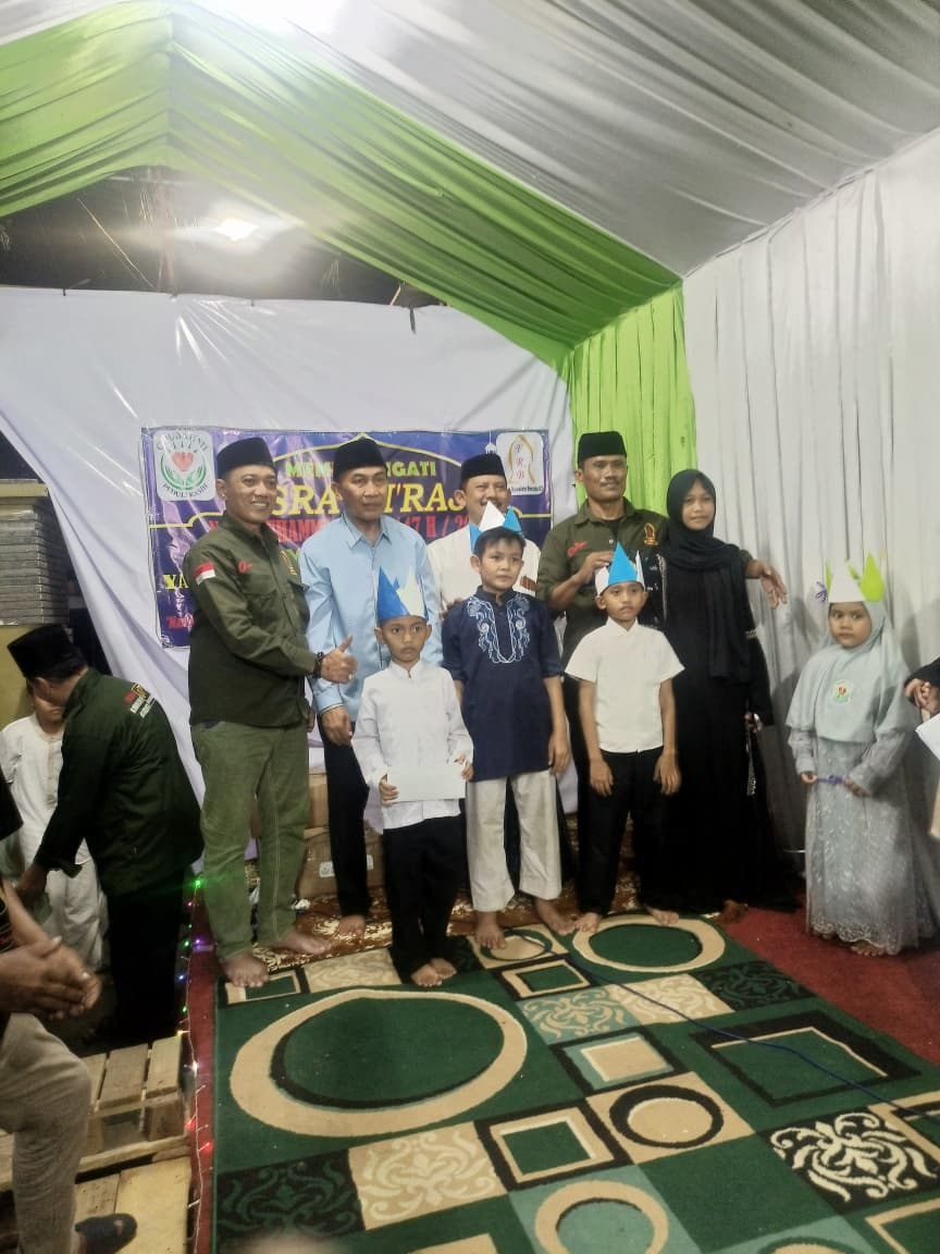 RUMAH YATIM PIATU YAYASAN CAHAYA HATI PEDULI KASIH KALIDERES PERINGATI ISRA MI’RAJ NABI MUHAMMAD SAW 1447 H