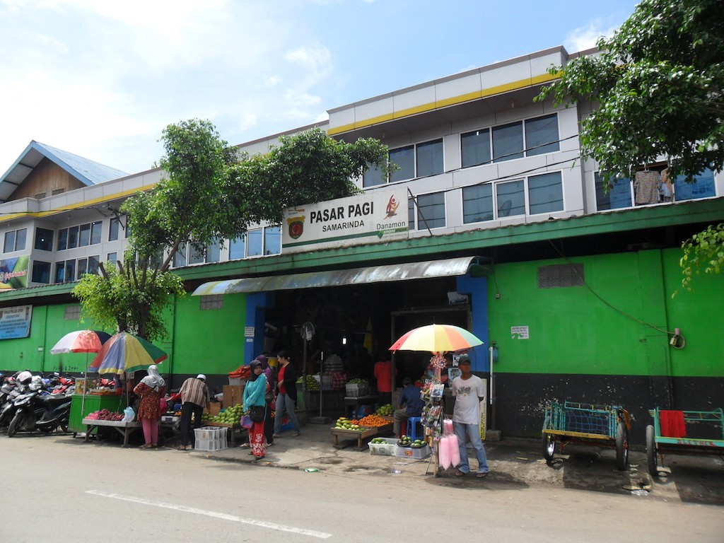 TRANSFORMASI PASAR PAGI SAMARINDA: DUA KALI DILANDA KEBAKARAN, KINI SEDANG DIREVITALISASI TRANSFORMASI PASAR PAGI SAMARINDA: DUA KALI DILANDA KEBAKARAN, KINI SEDANG DIREVITALISASI