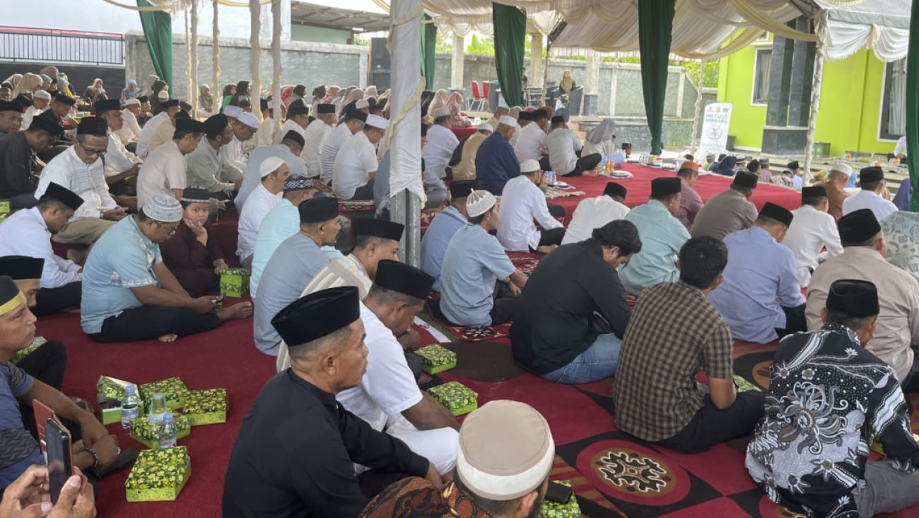 KUA NAMLEA IKUT SERTA DALAM SAFARI RAMADHAN DAN BUKA PUASA BERSAMA BUPATI BURU