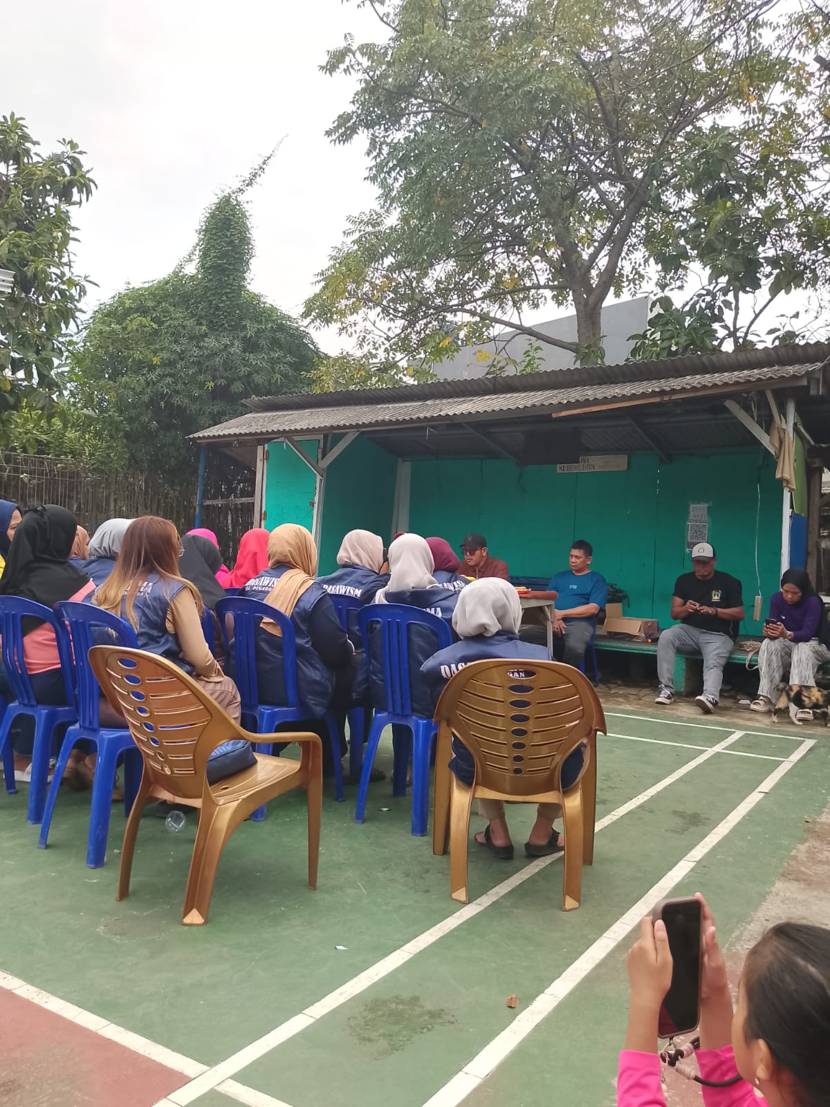 Lurah Pegadungan Lakukan Sosialisasi Pilah Sampah Bersama Para Kader PKK, Dasawisma & Jumantik Rw.002